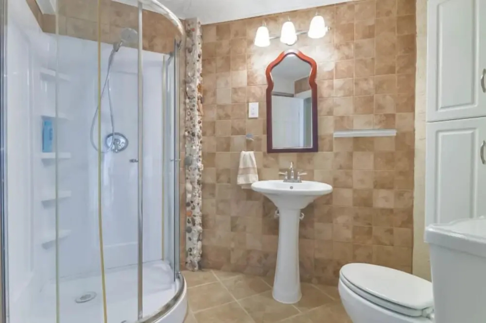 Fun in the Sun in Seabrook Kemah Huge Deck Games Fishing Pet Friendly