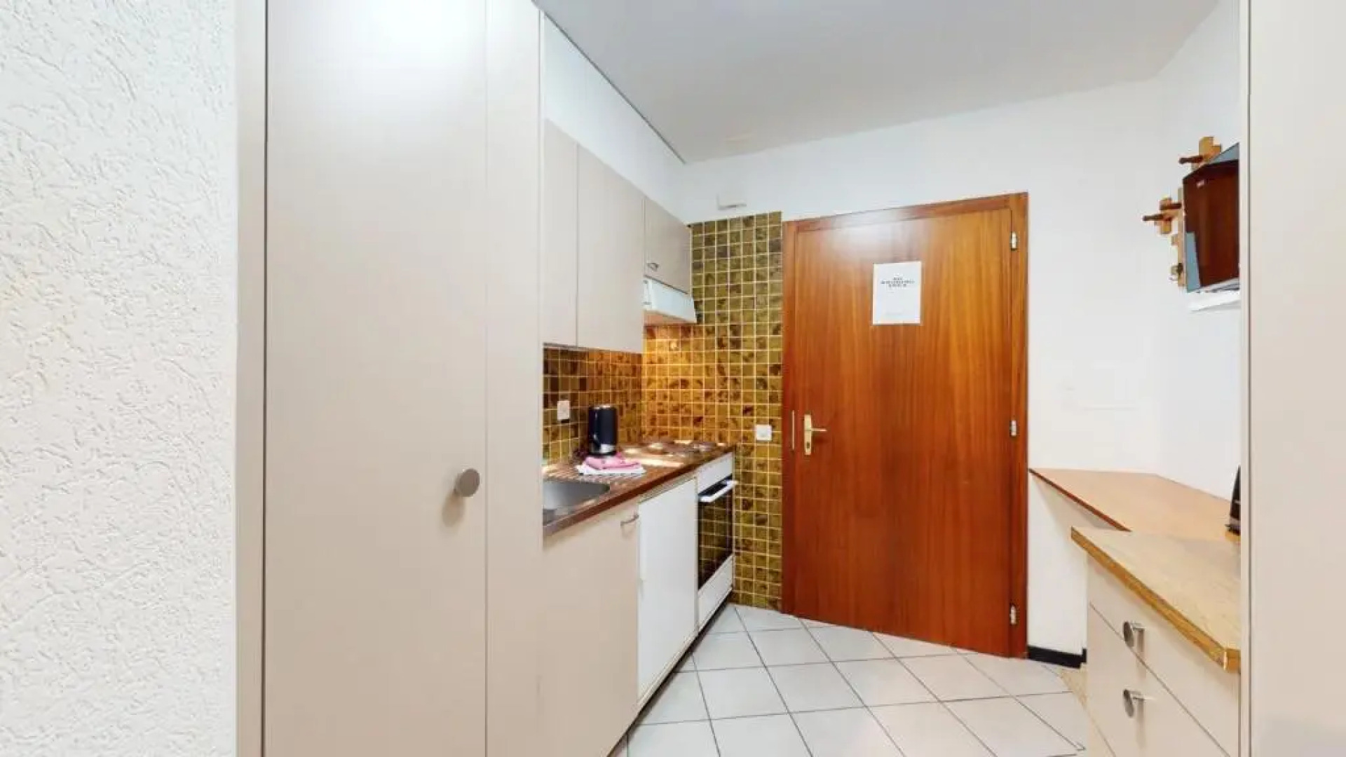 Spacious studio in a nice area in Sierre