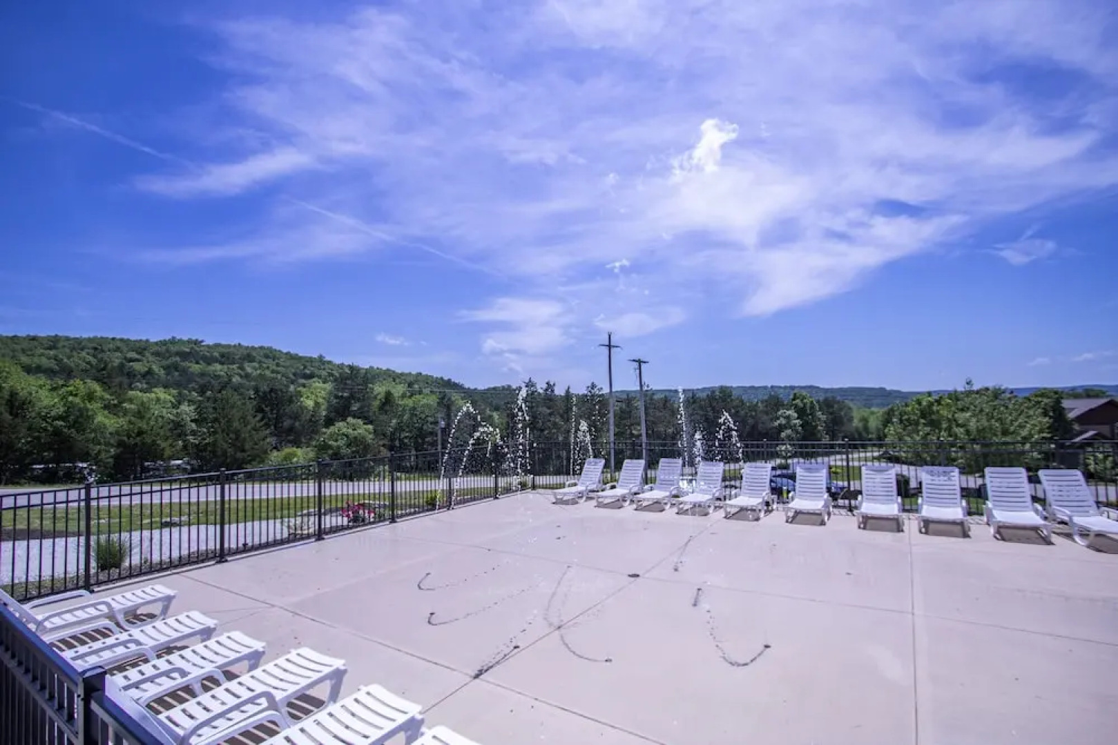 Classy Canyon Retreat - 5 Br Home