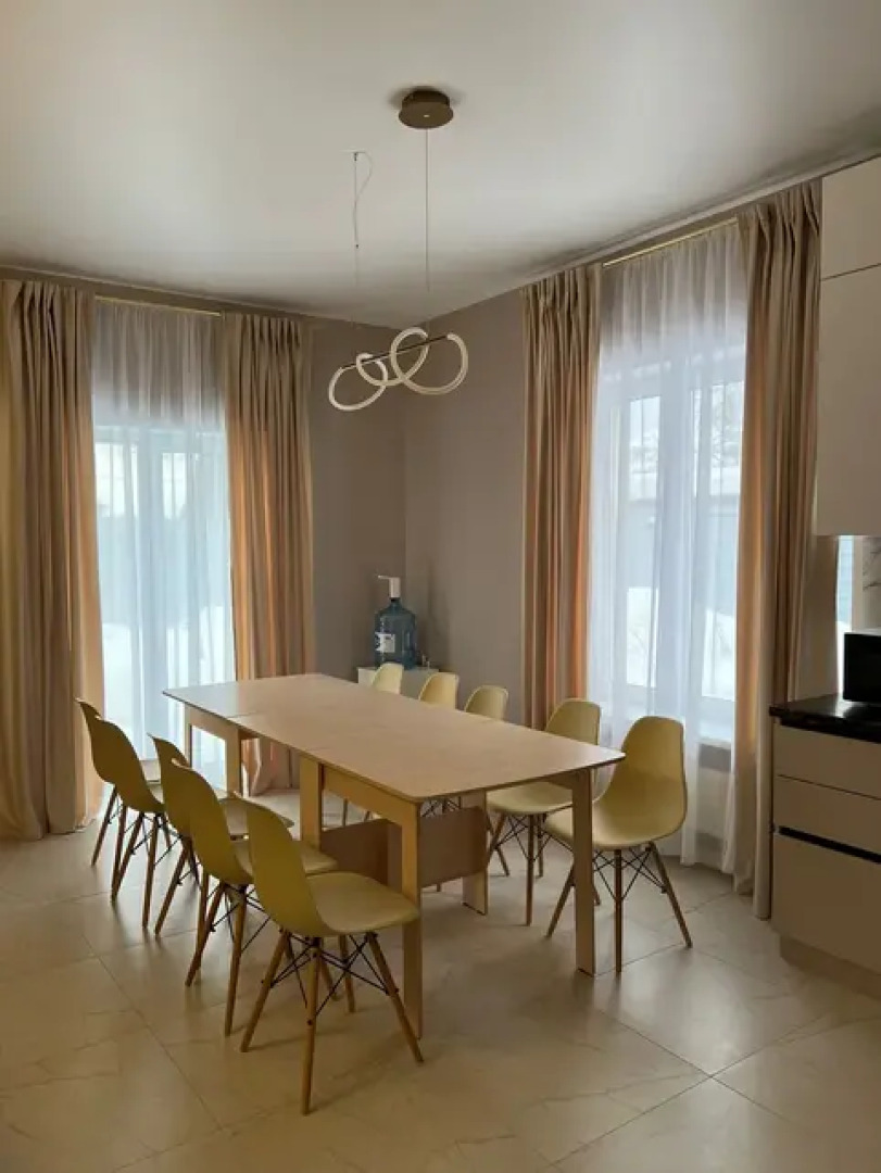 Коттедж Yellow Stone с камином