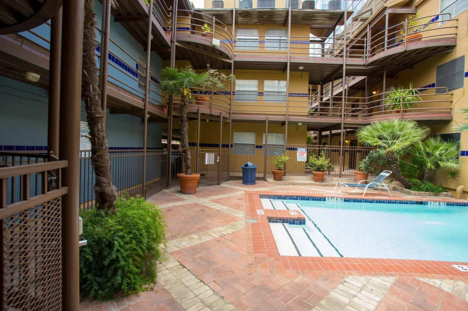 Residences at The Railyards - Downtown Austin