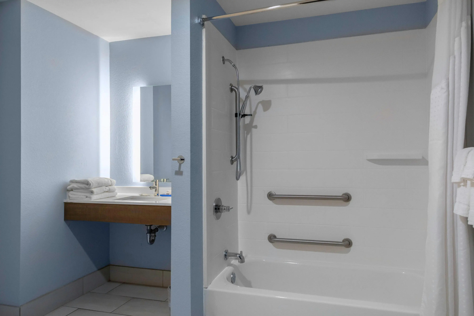 Holiday Inn Express & Suites Leander by IHG