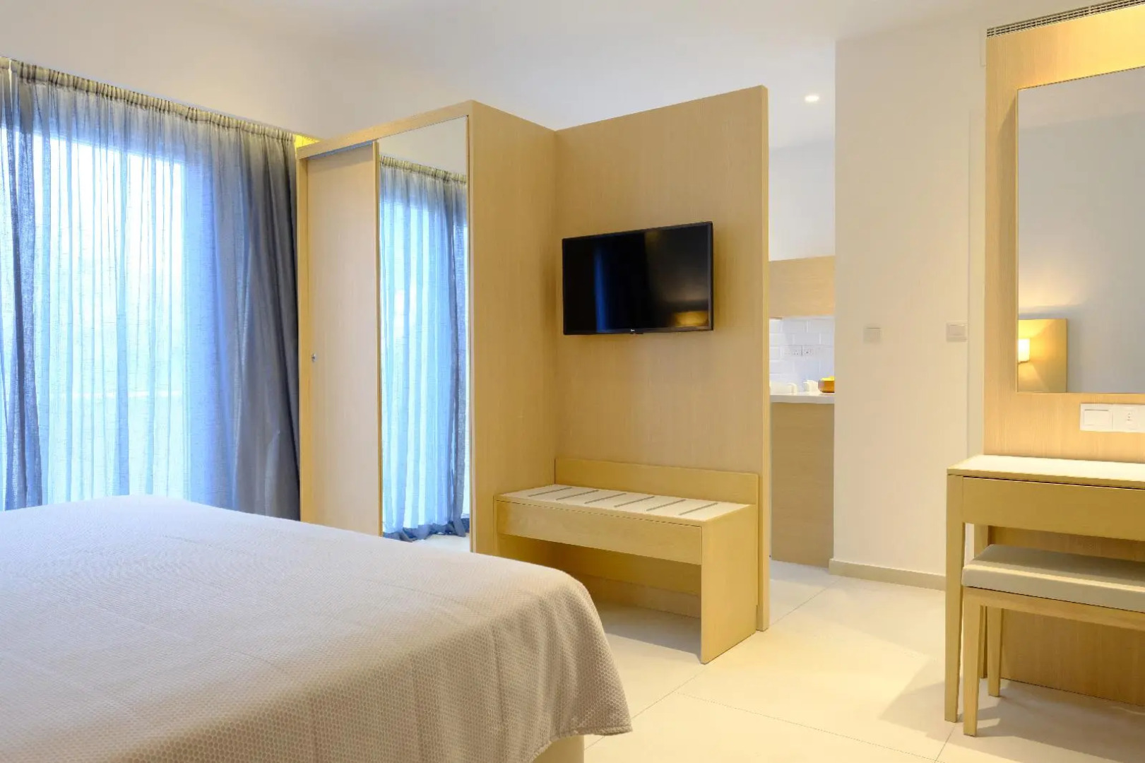 Brilliant Hotel Apartments