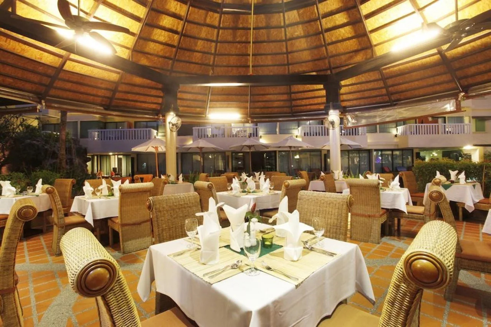 Отель Palmyra Patong Resort