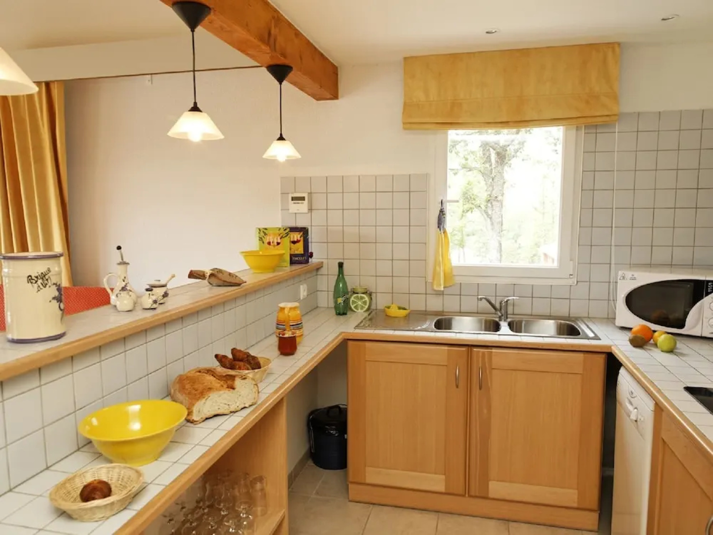 Homey Bungalow With Dishwasher on a Green Domain