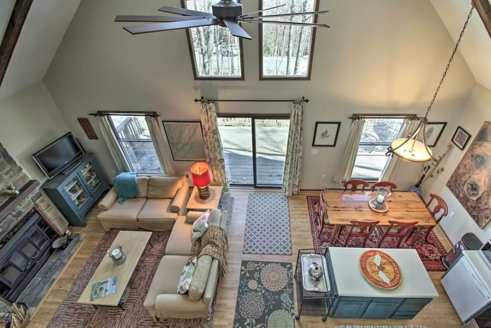 Cozy Wintergreen Cabin Near Mountain Inn & Slopes!