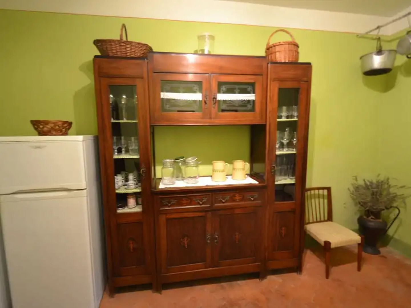 Villa in the Tuscan Hills: Relax in a Magnificent Landscape