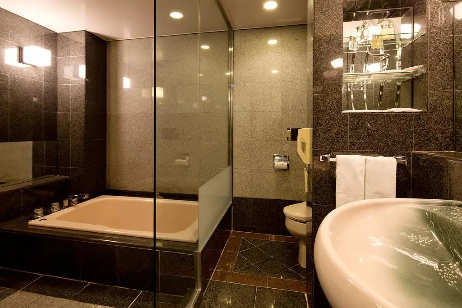 Kurashiki Royal Art Hotel