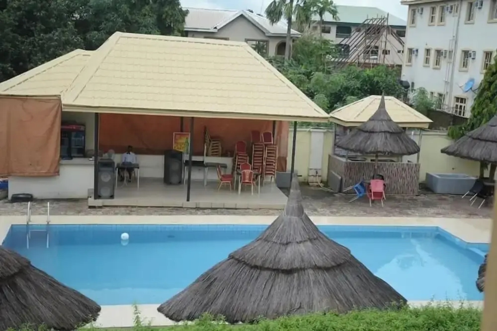 Kim Royal Hotel And Suites