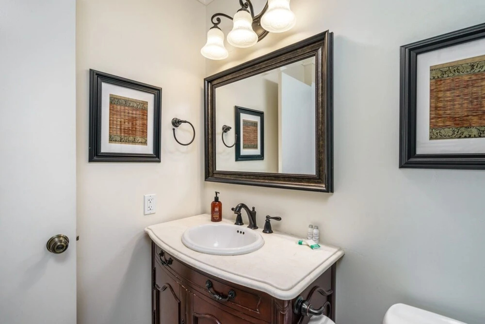 Creme De La Creme 2 - Pet Friendly and Amazing Golf-Course Views by Yosemite Region Resorts