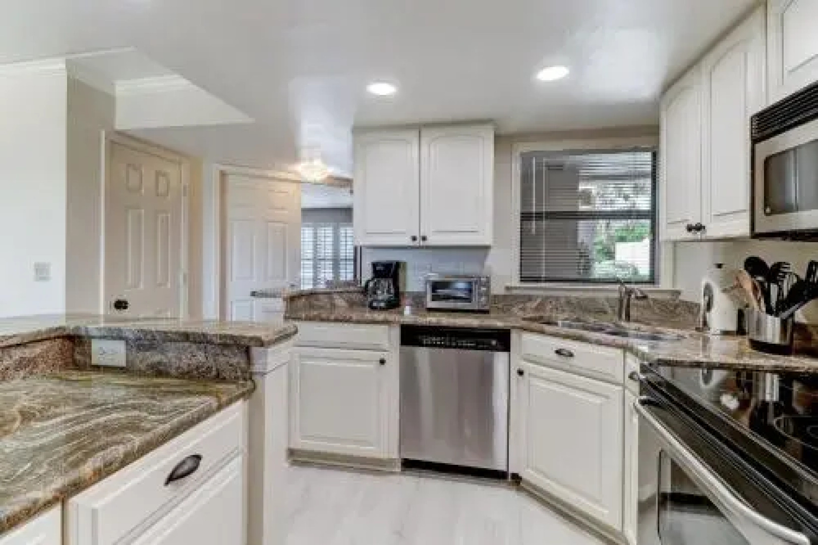 103 Sailmaker by RedAwning