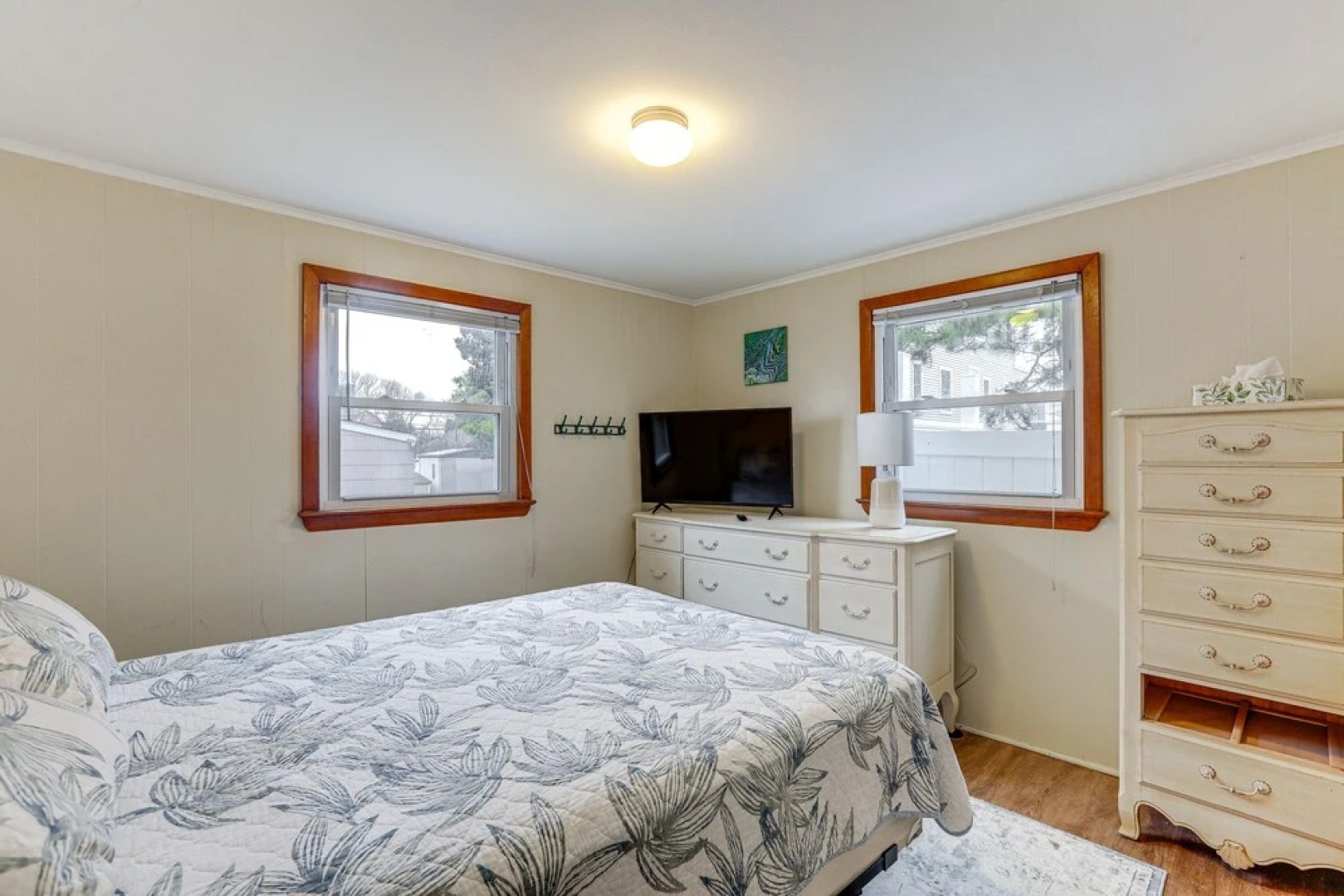 Pet-friendly Long Beach Island Home: Walk to Beach