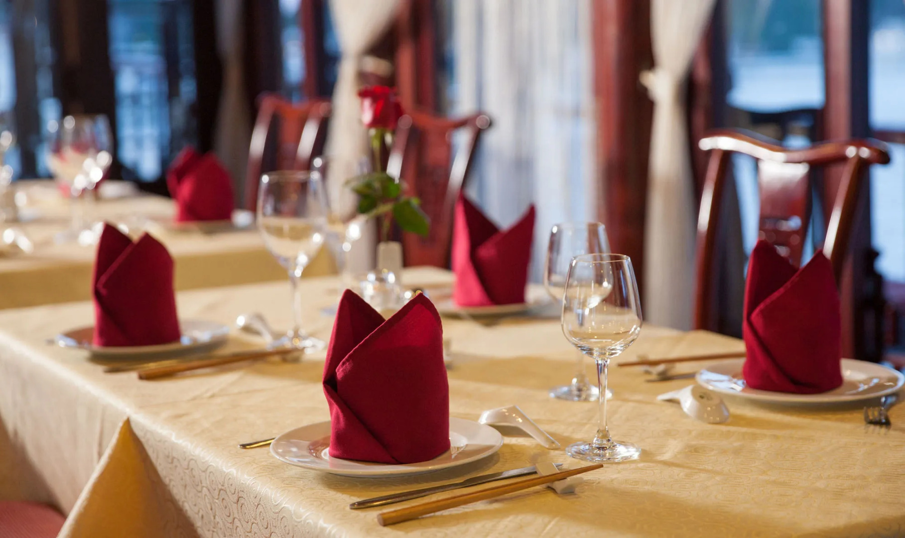 Halong Royal Palace Cruise