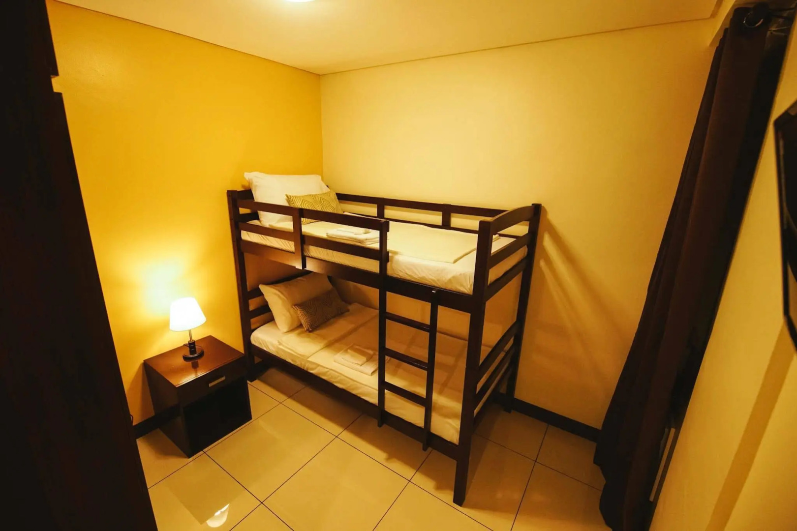 Hometown Hotel Makati - Edsa