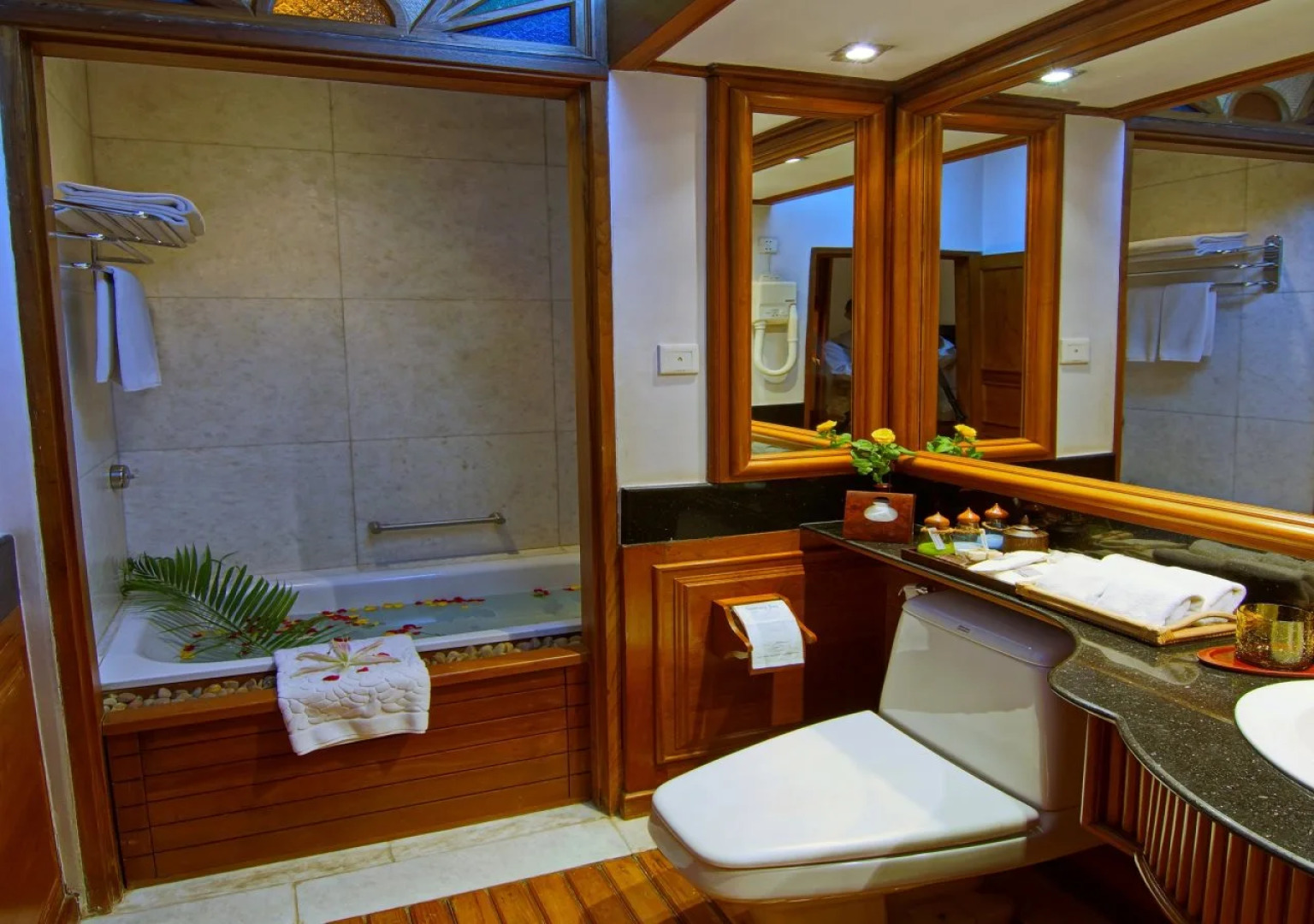 Hotel by the Red Canal