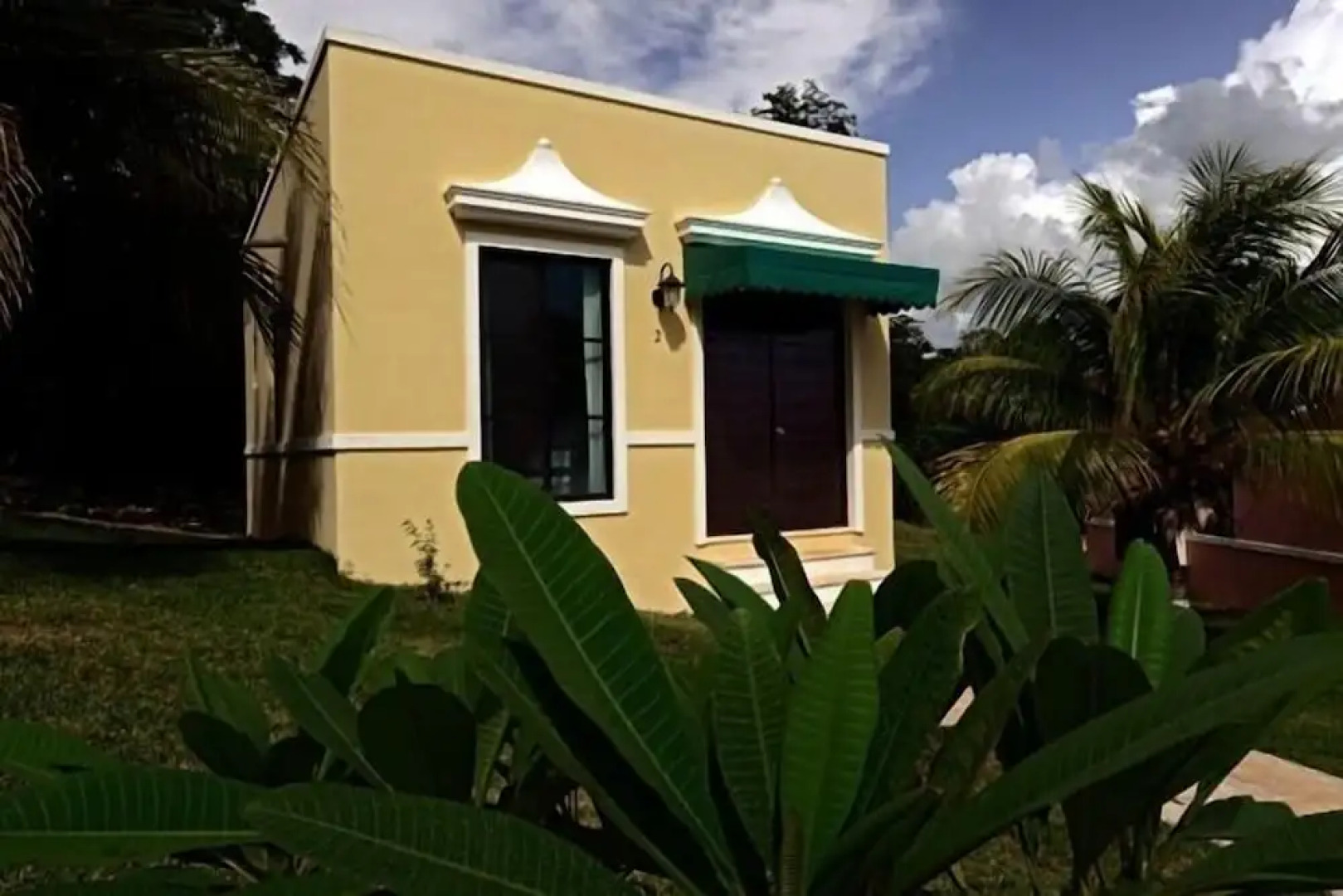 Hacienda y Glamping La Carlotta