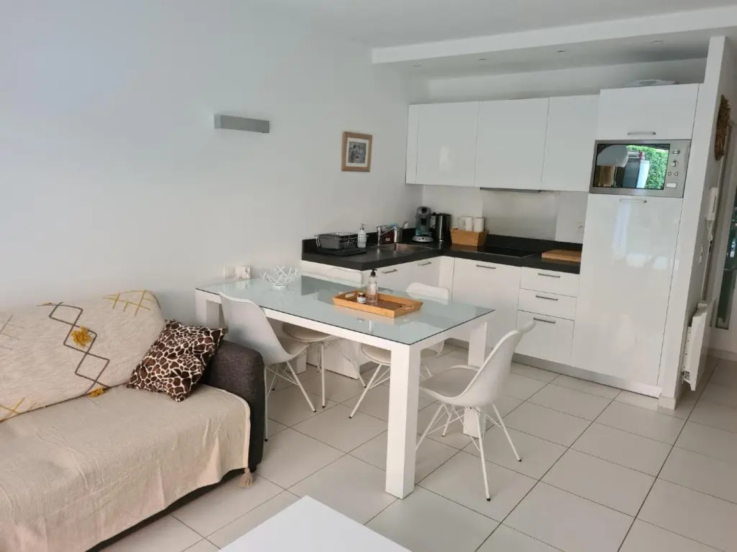 Le Lodge, T2 classé 3 étoiles avec jardin, parking, piscine & mer à 2 pas