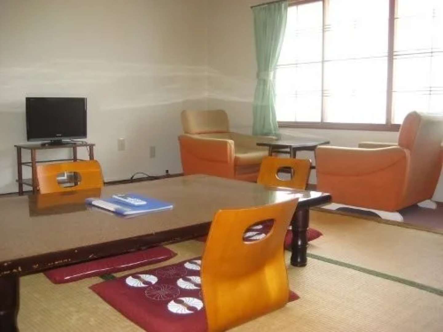 Showa Shinzan Youth Hostel