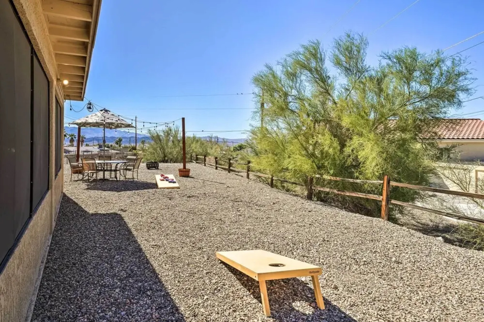 Game Room + Mtn Views: Lake Havasu Escape!