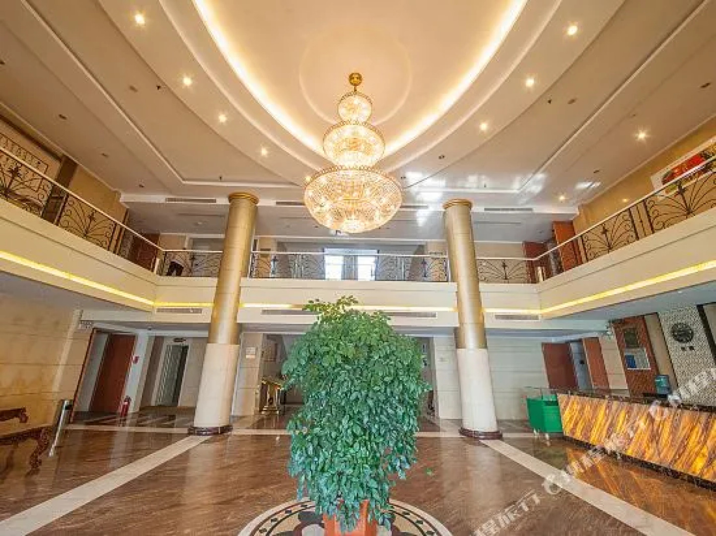 Royal International Hotel