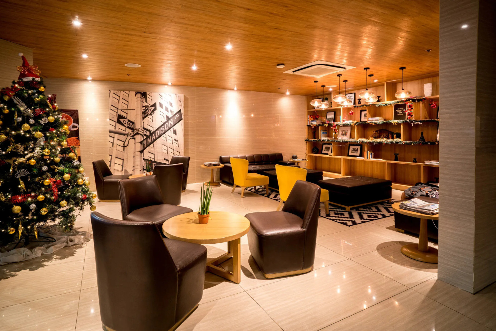 Madison 101 Hotel & Tower