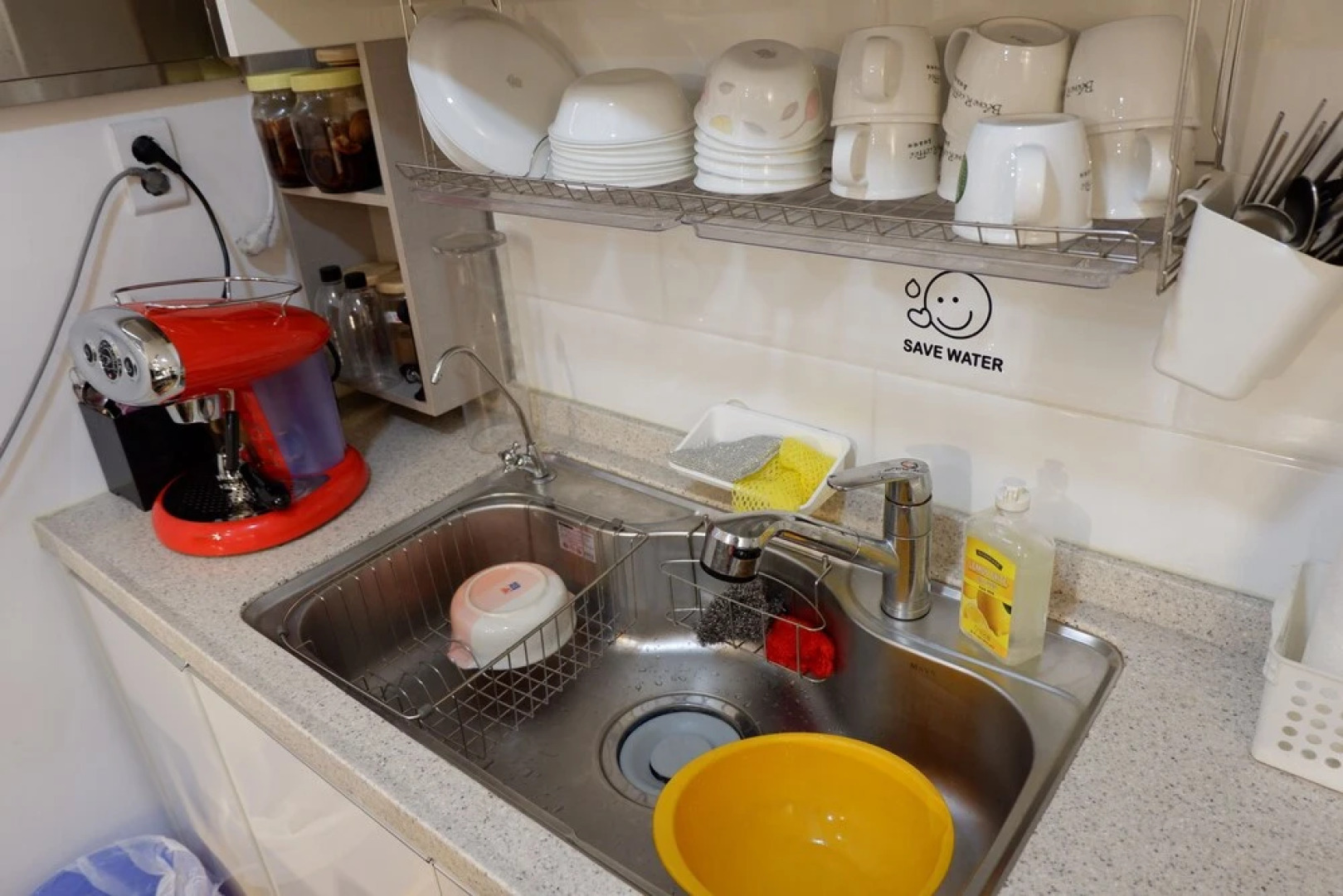 Haru The Guesthouse Hostel