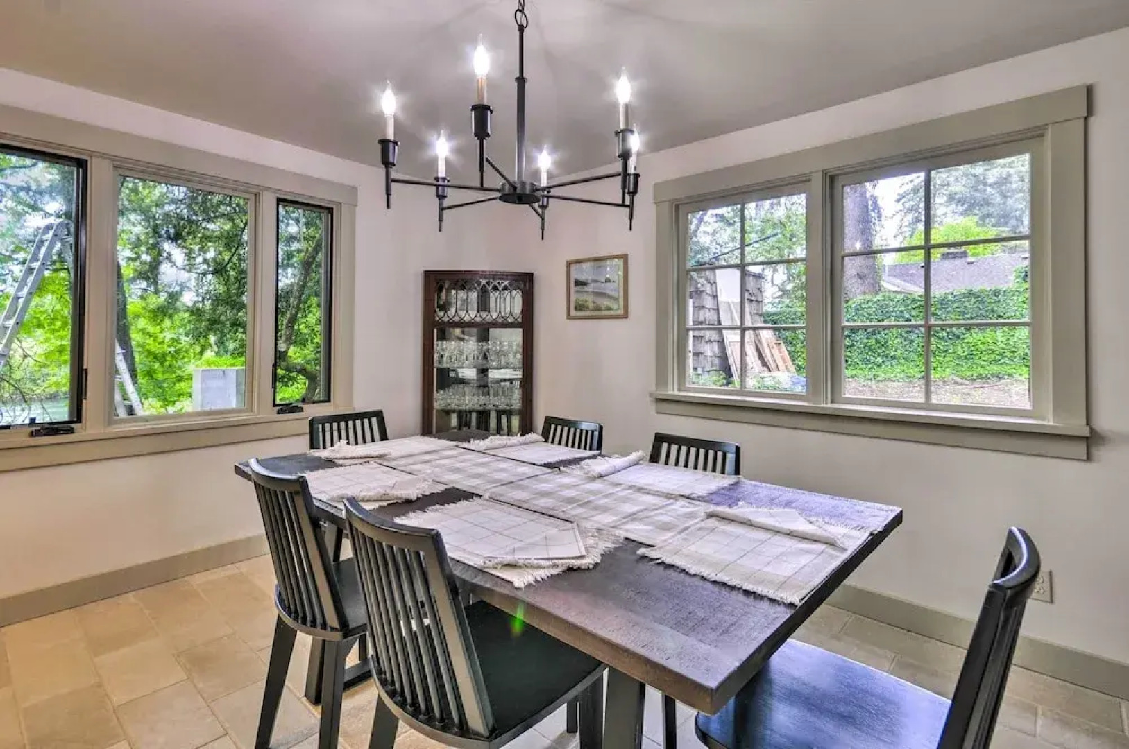 Peaceful + Elegant Cottage w/ Riverside View