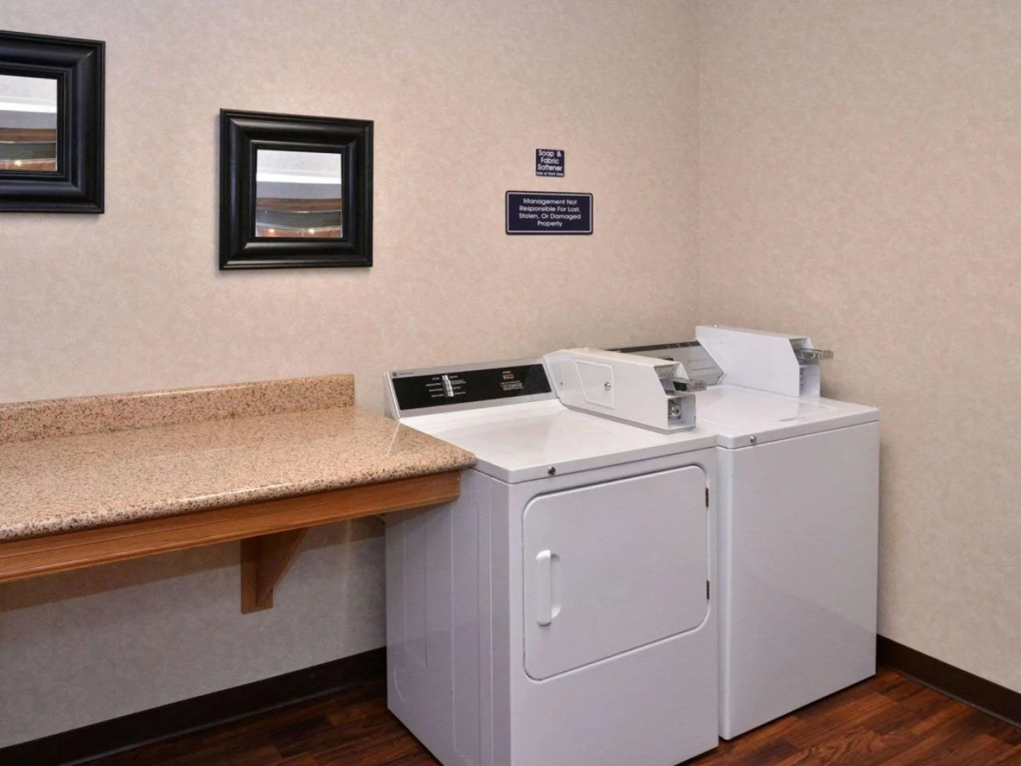 Comfort Suites Salem