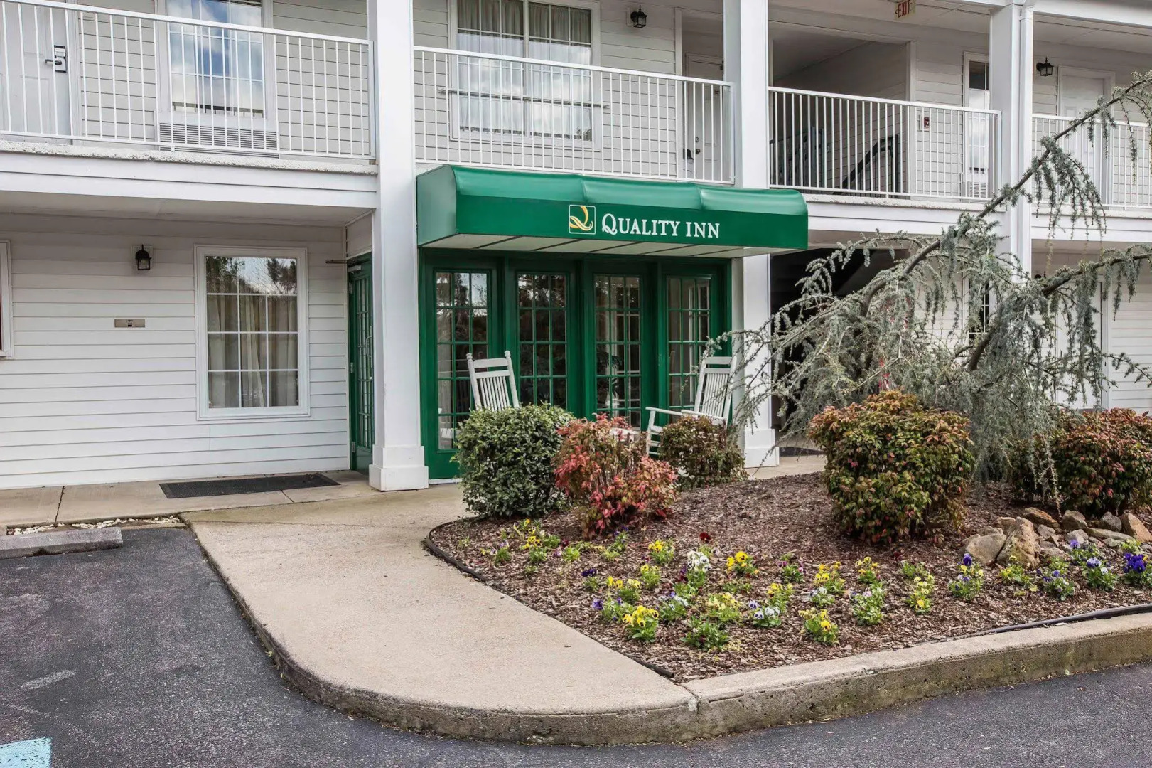 Quality Inn Johnson City I-26 exit 17