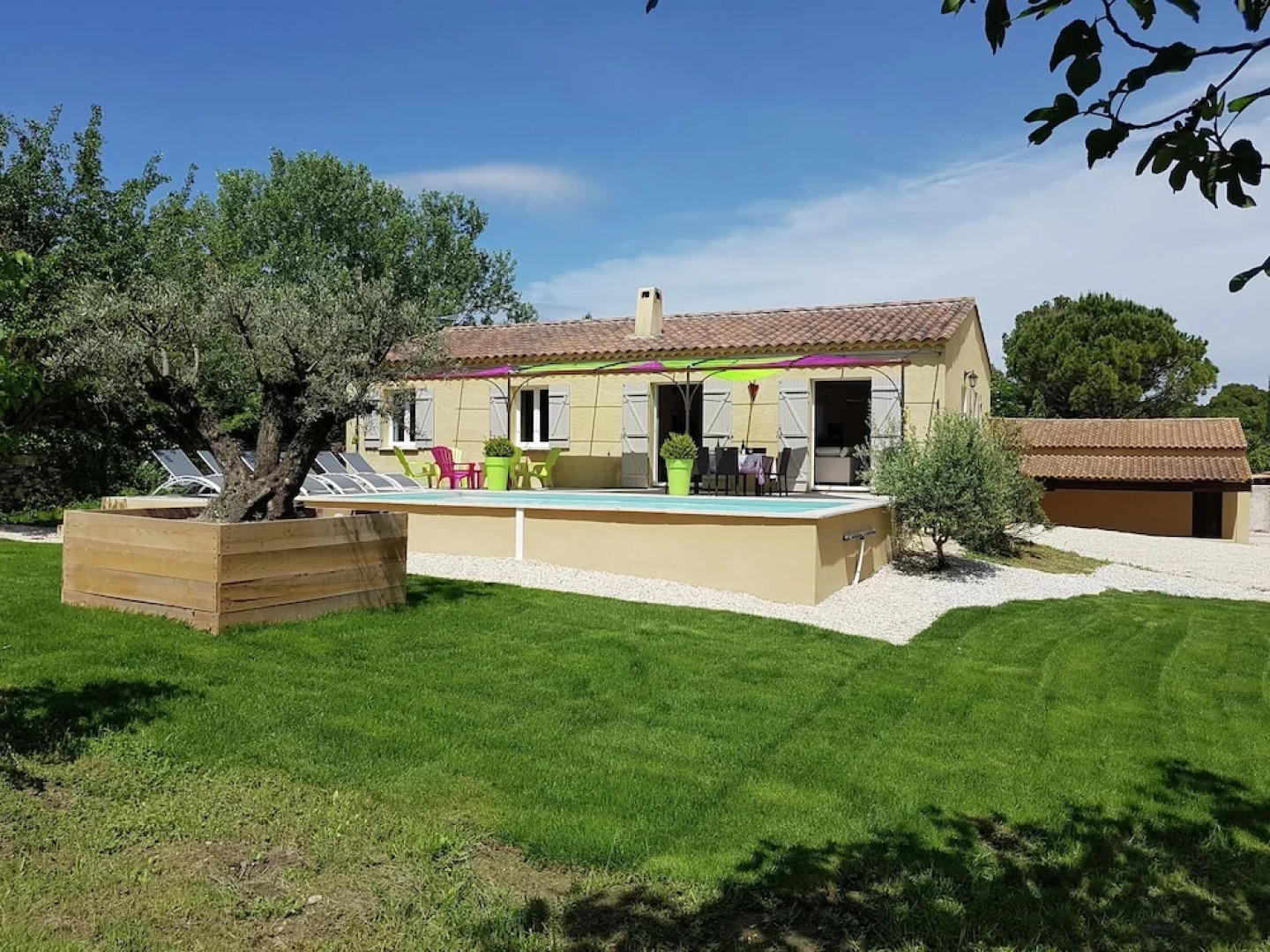 Cozy Villa in Lirac France With Private Pool