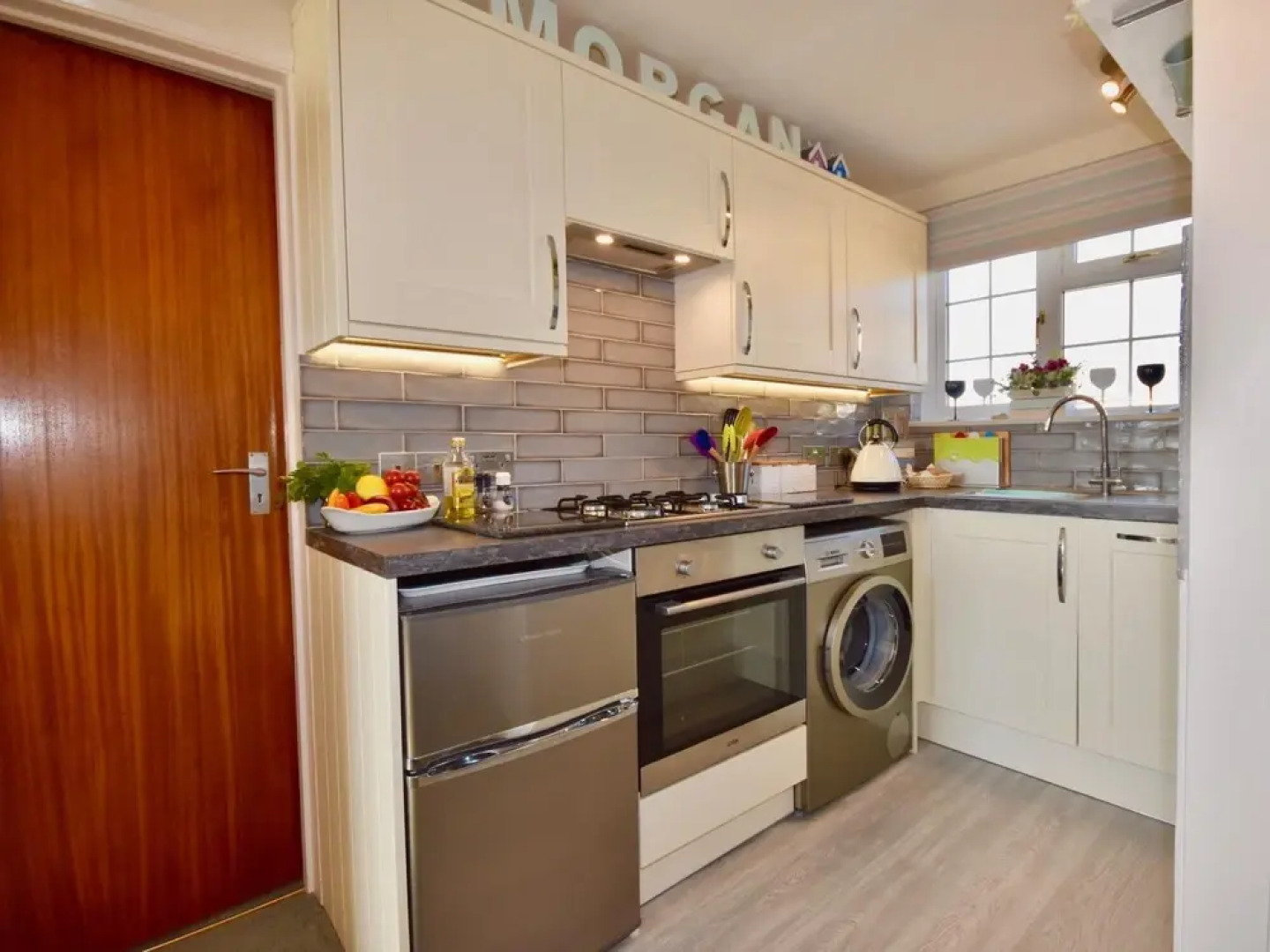 Harbour Life Dog Welcoming Yarmouth First Floor Apartment Sleeps 4