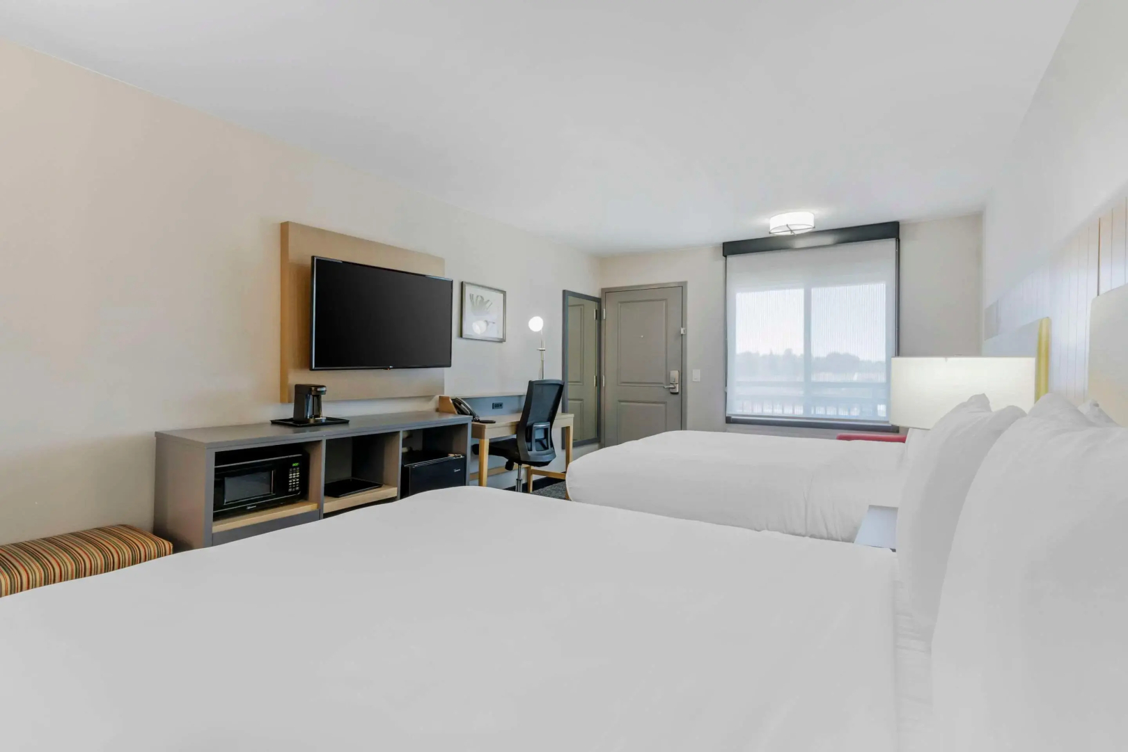 Country Inn & Suites by Radisson, Vallejo Napa Valley, CA