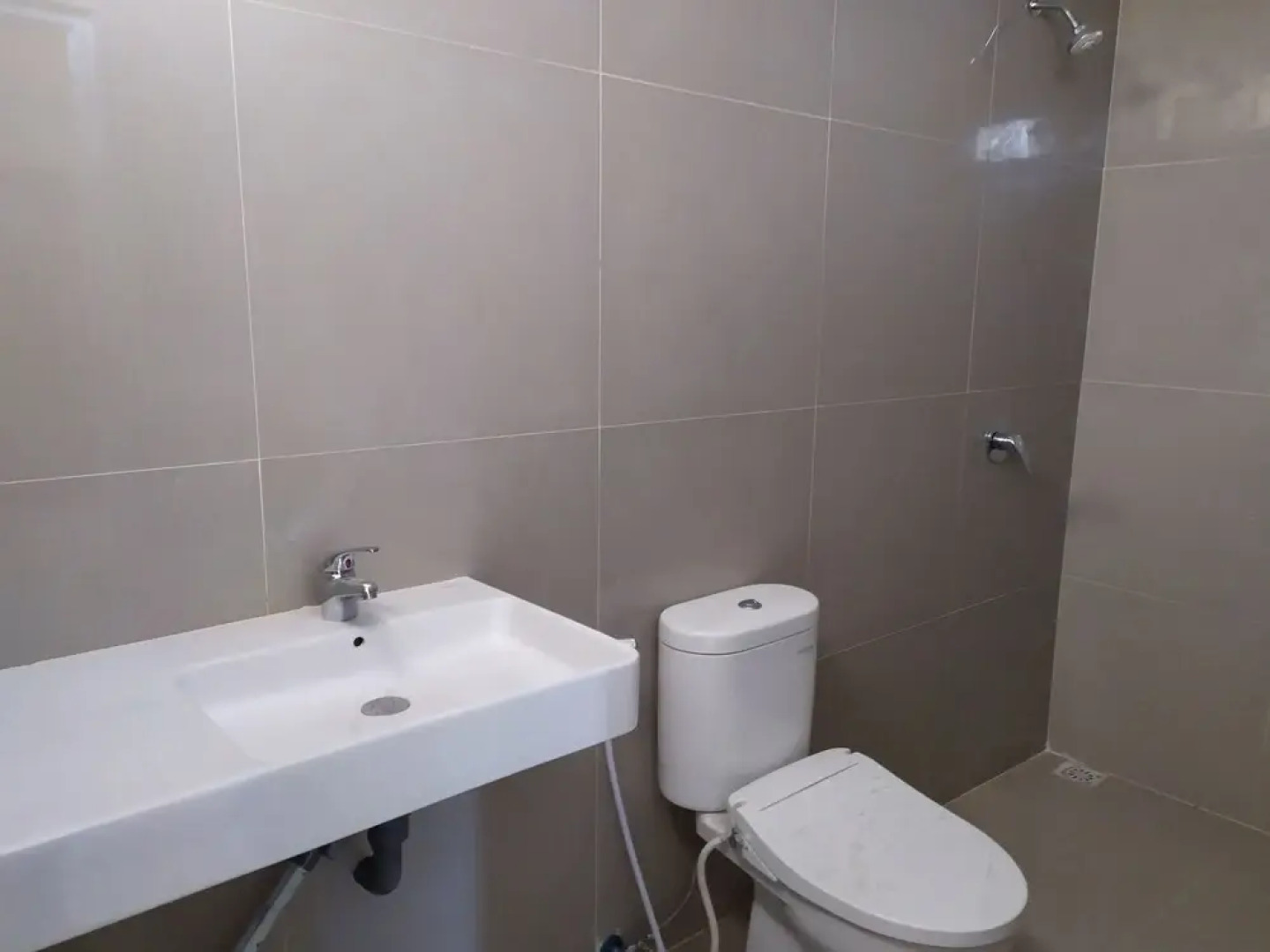 Oyo 2006 Hotel Luvio Makassar