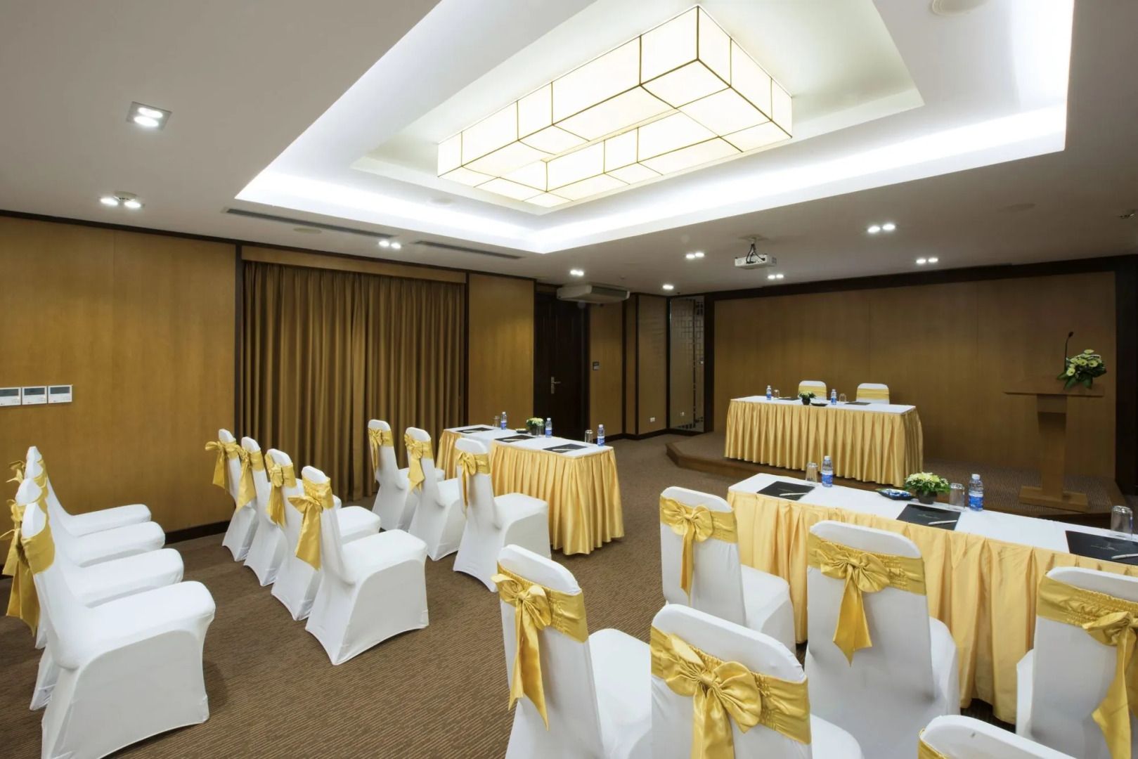 Thang Long Opera Hotel