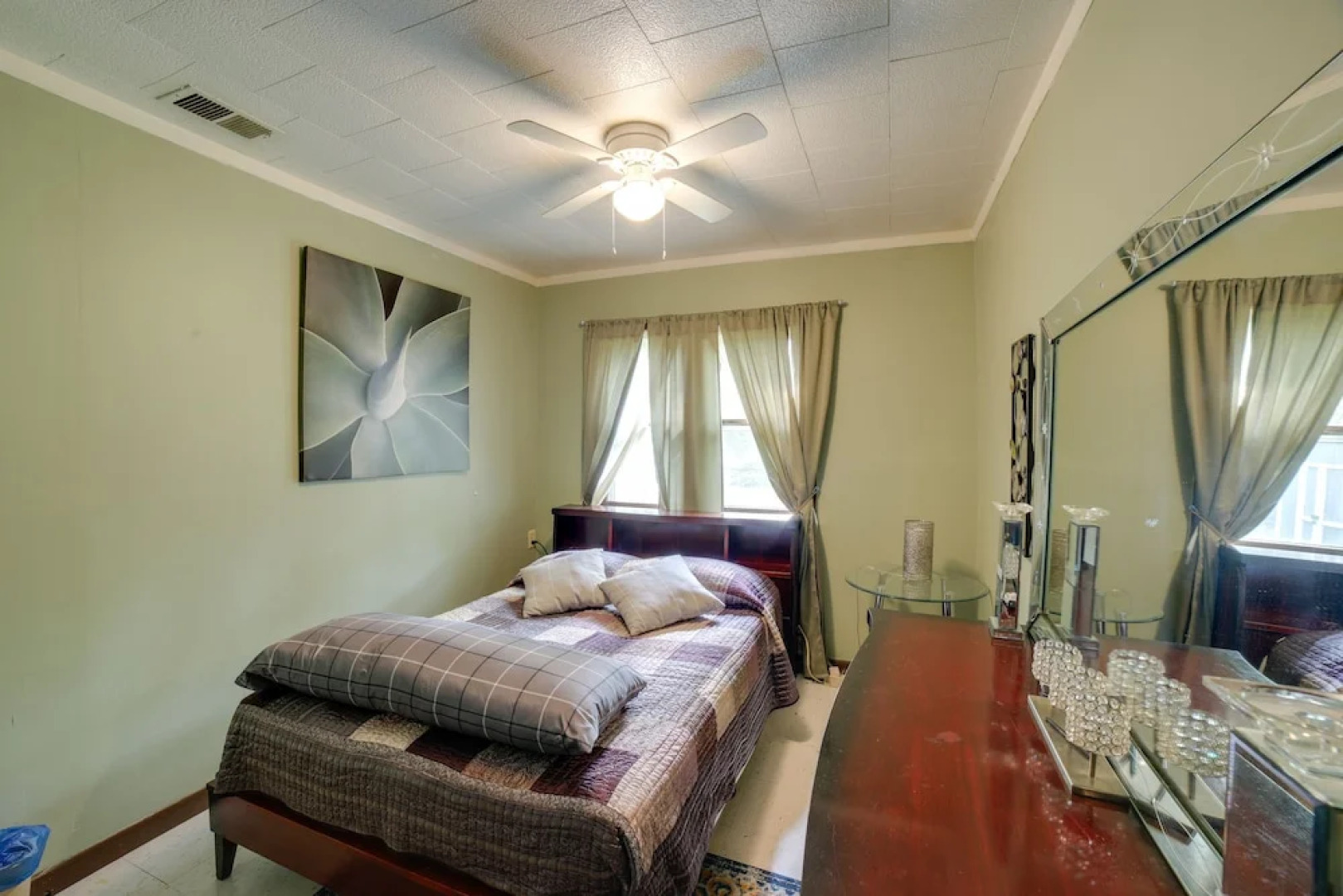 Riverside Niles Retreat w/ Fire Pit & Grill!