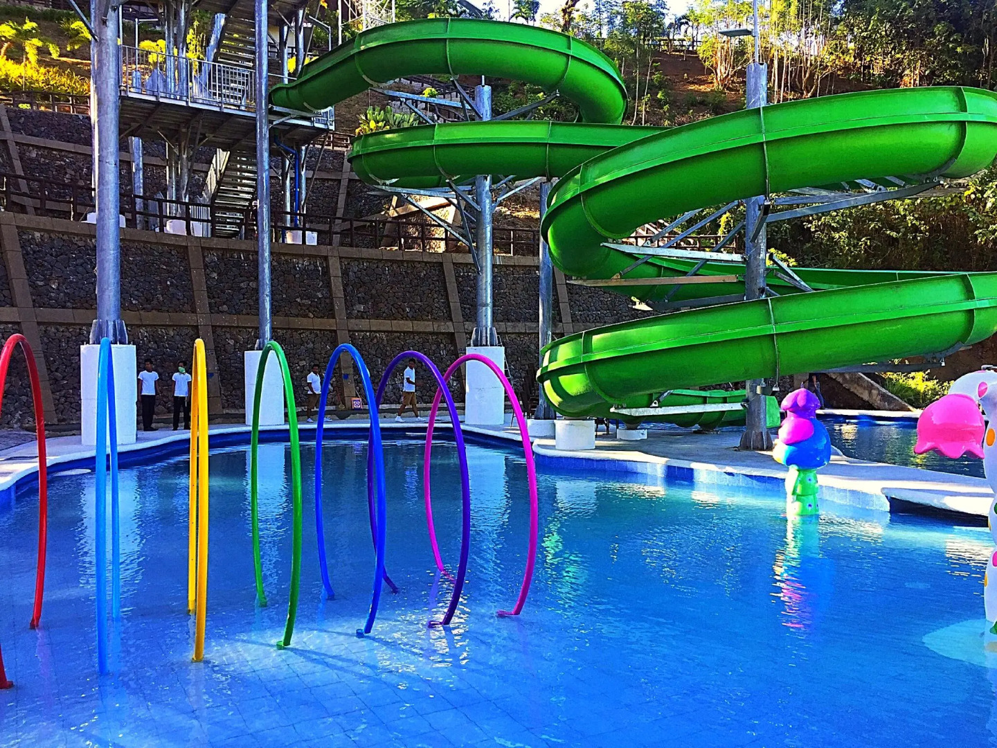 Sol Y Viento Mountain Hot Springs Resort