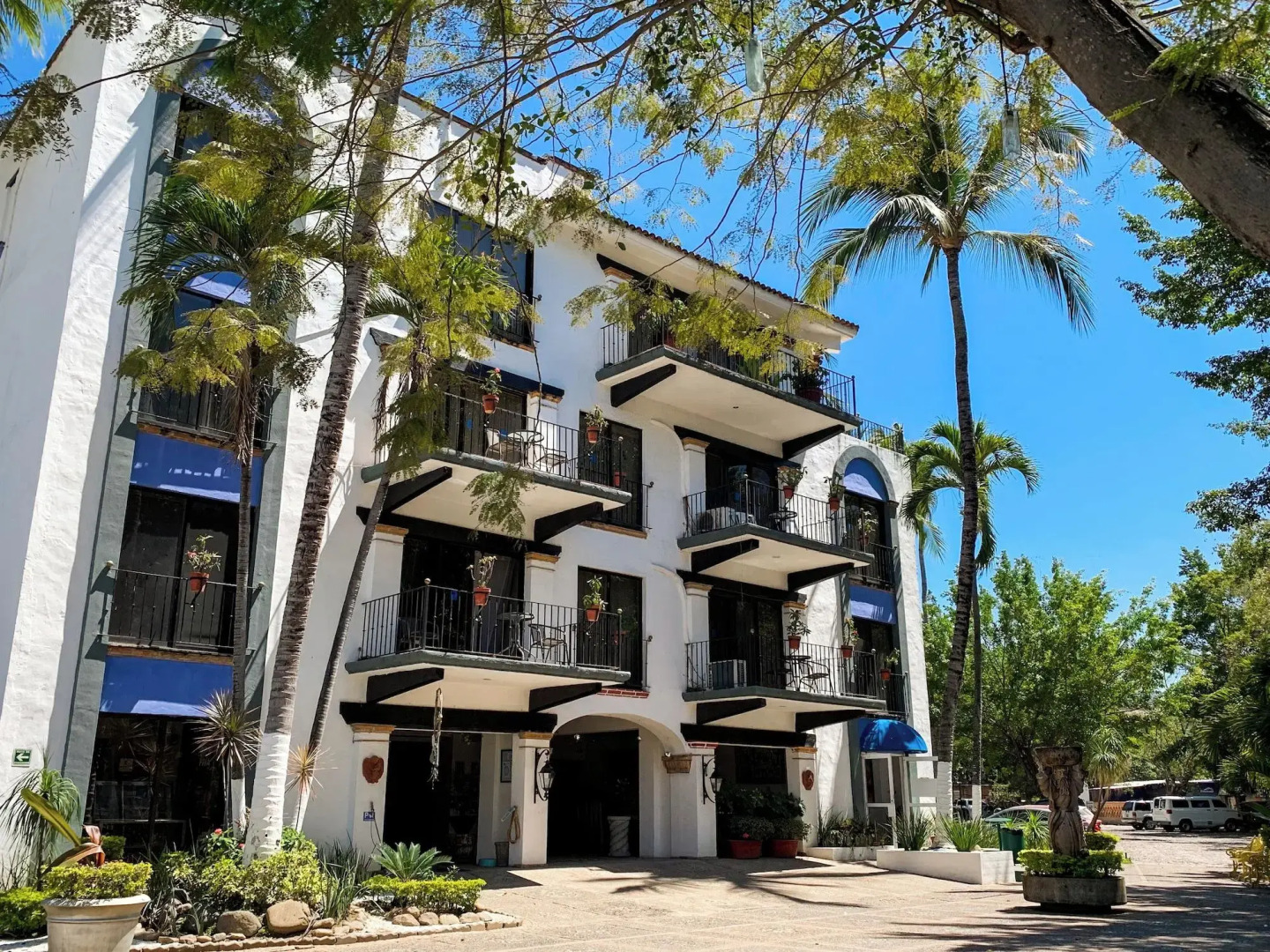 Puerto de Luna Pet Friendly & Family Suites Hotel