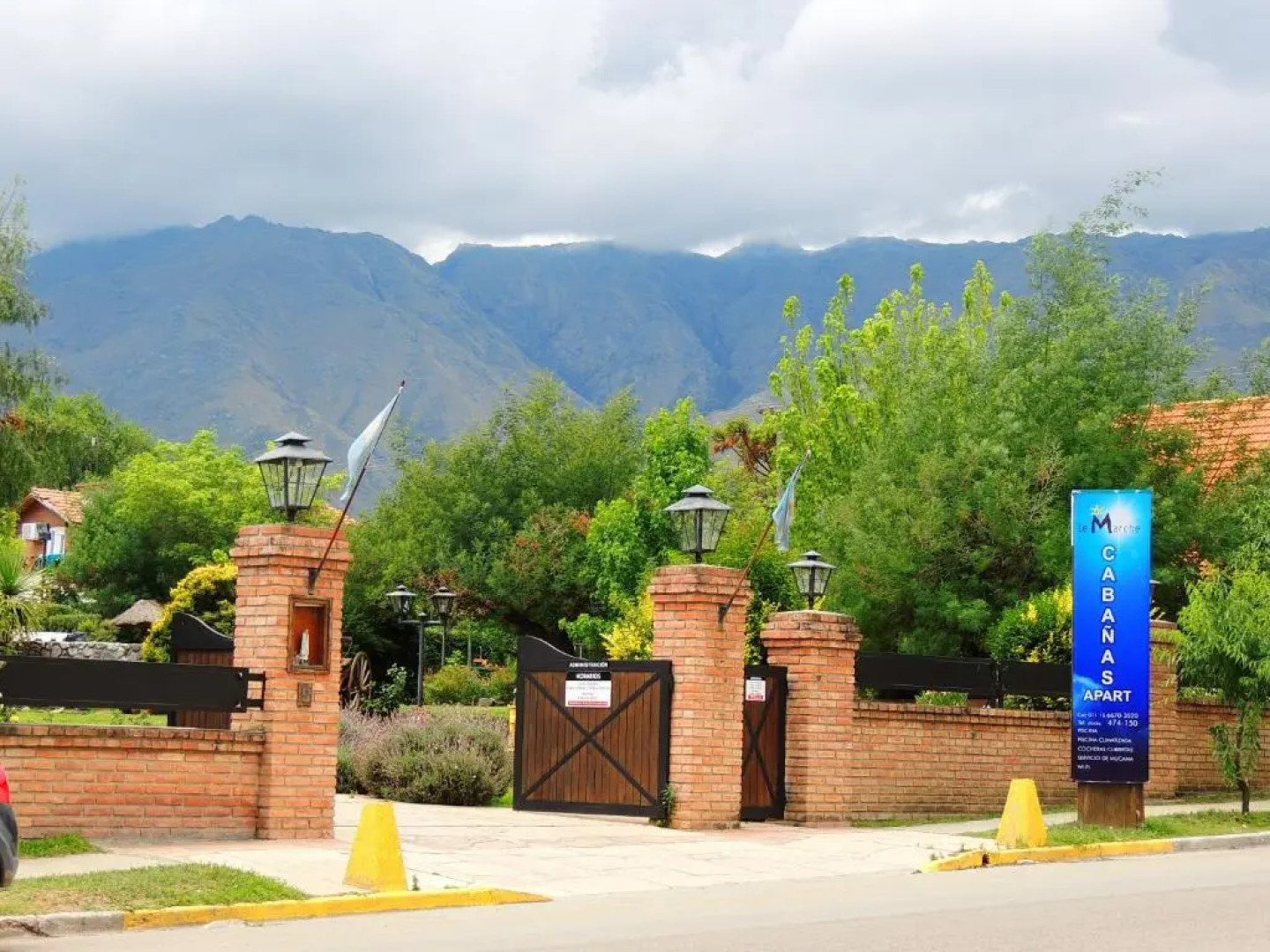 Le Marche Apart Hotel