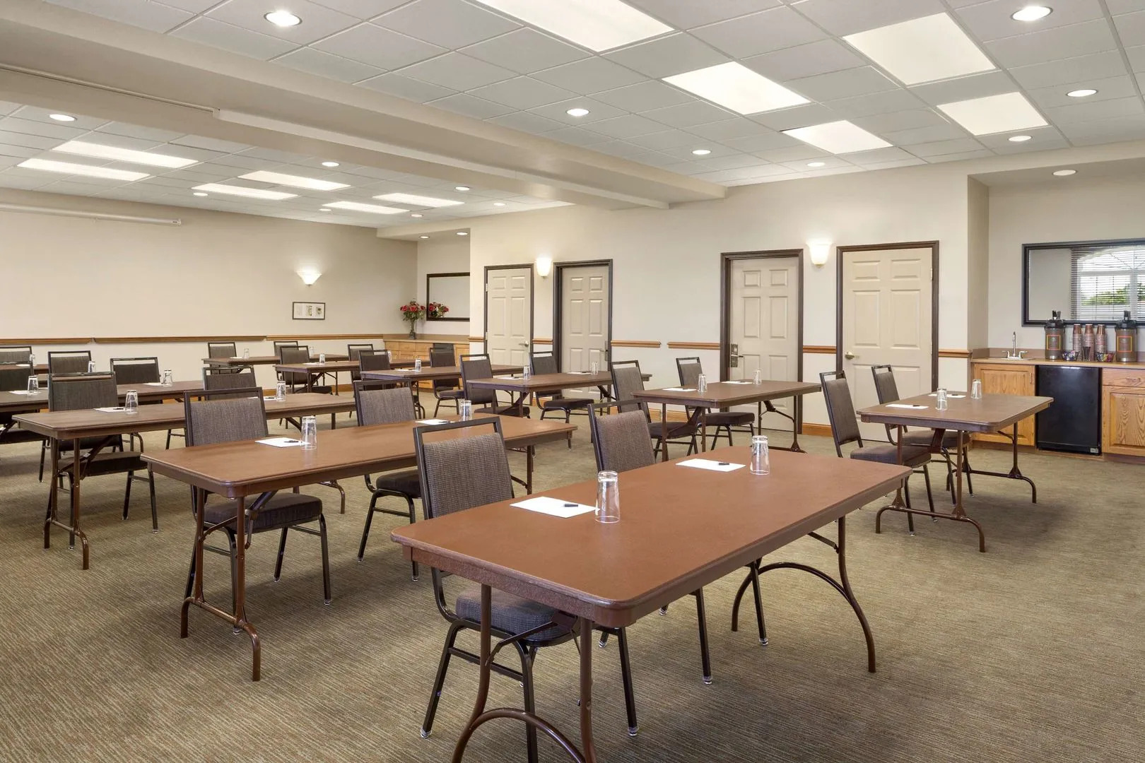 Country Inn & Suites by Radisson, Findlay, OH