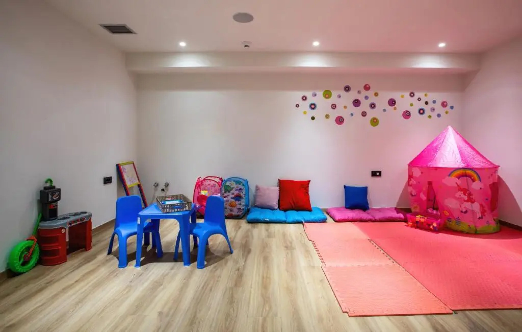 White Olive Elite Laganas - All Inclusive