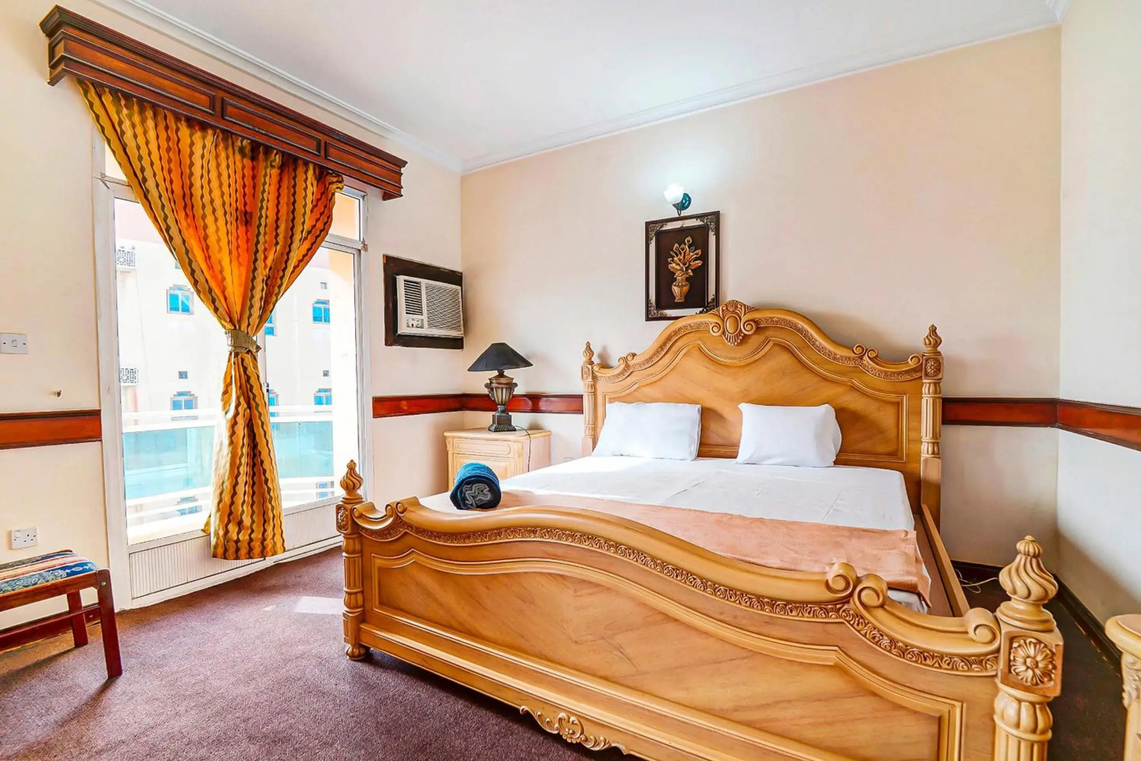 OYO 120 Concord International Hotel