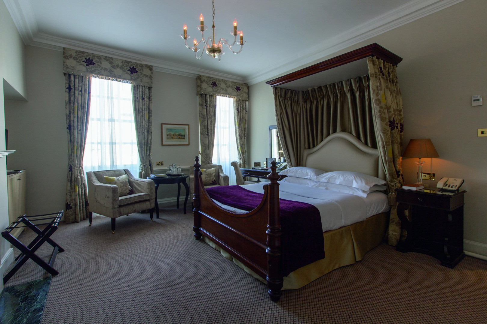 Macdonald Bear Hotel