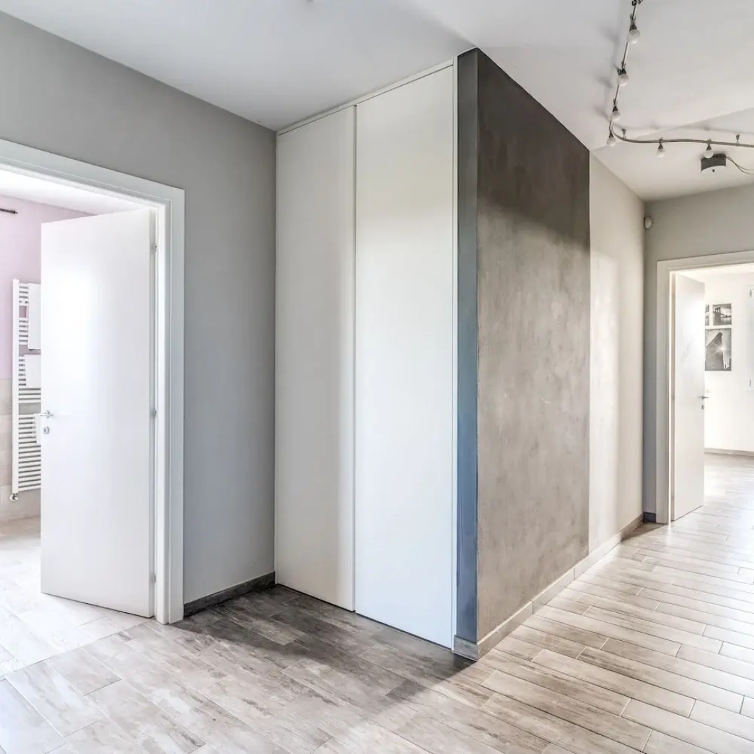 F Tale Country House