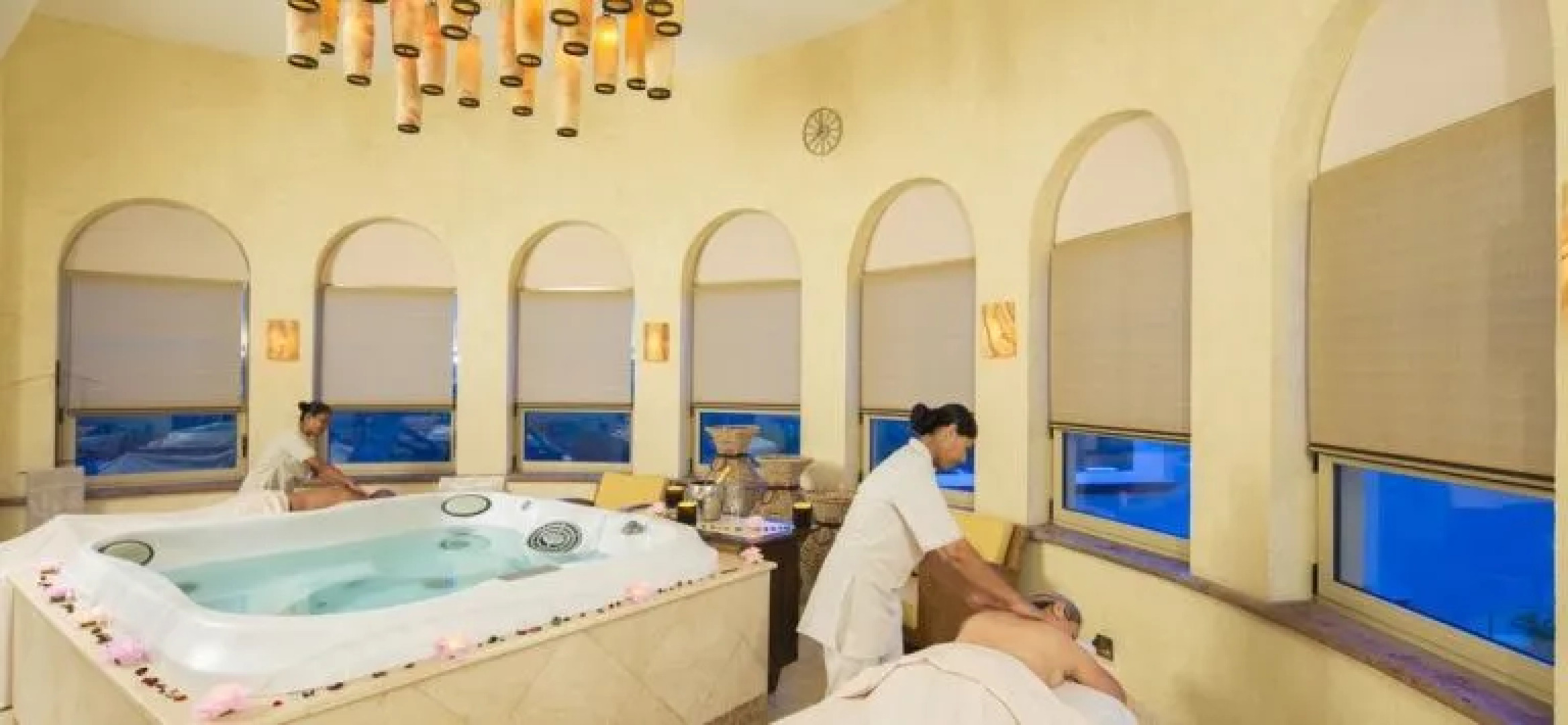 Villa del Palmar Residences