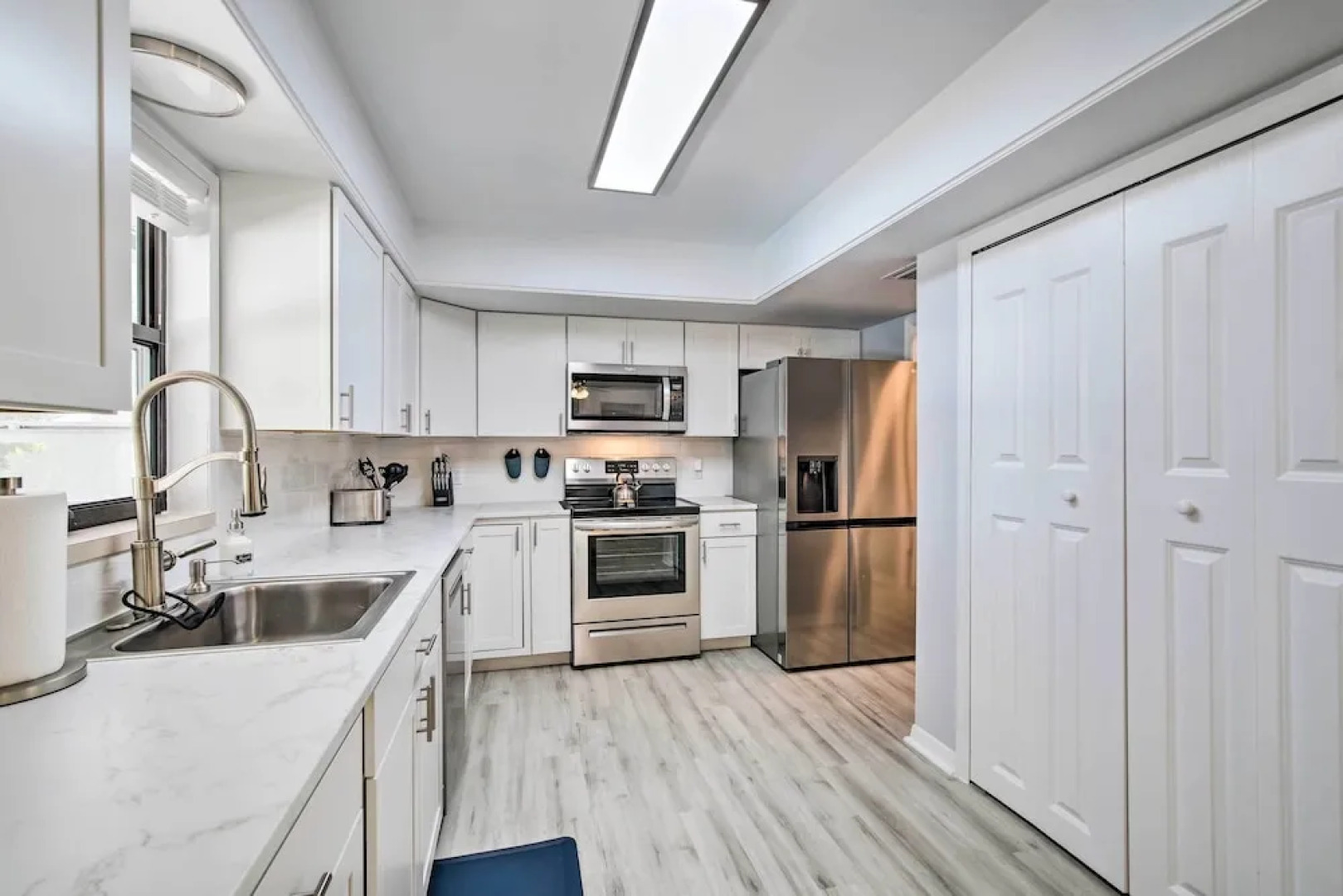 Bright Sebastian Home w/ Pool ~ 7 Mi to Beach!