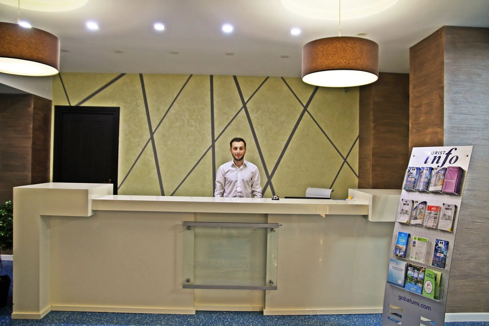 Отель Mardi Plaza