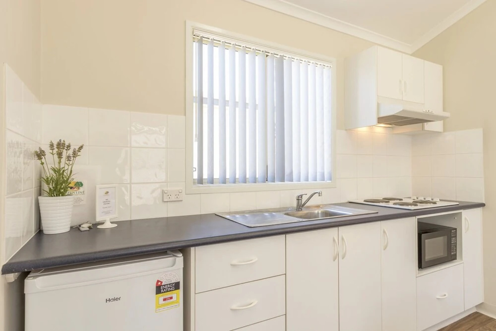 Serpentine Falls Park Home & Tourist Village