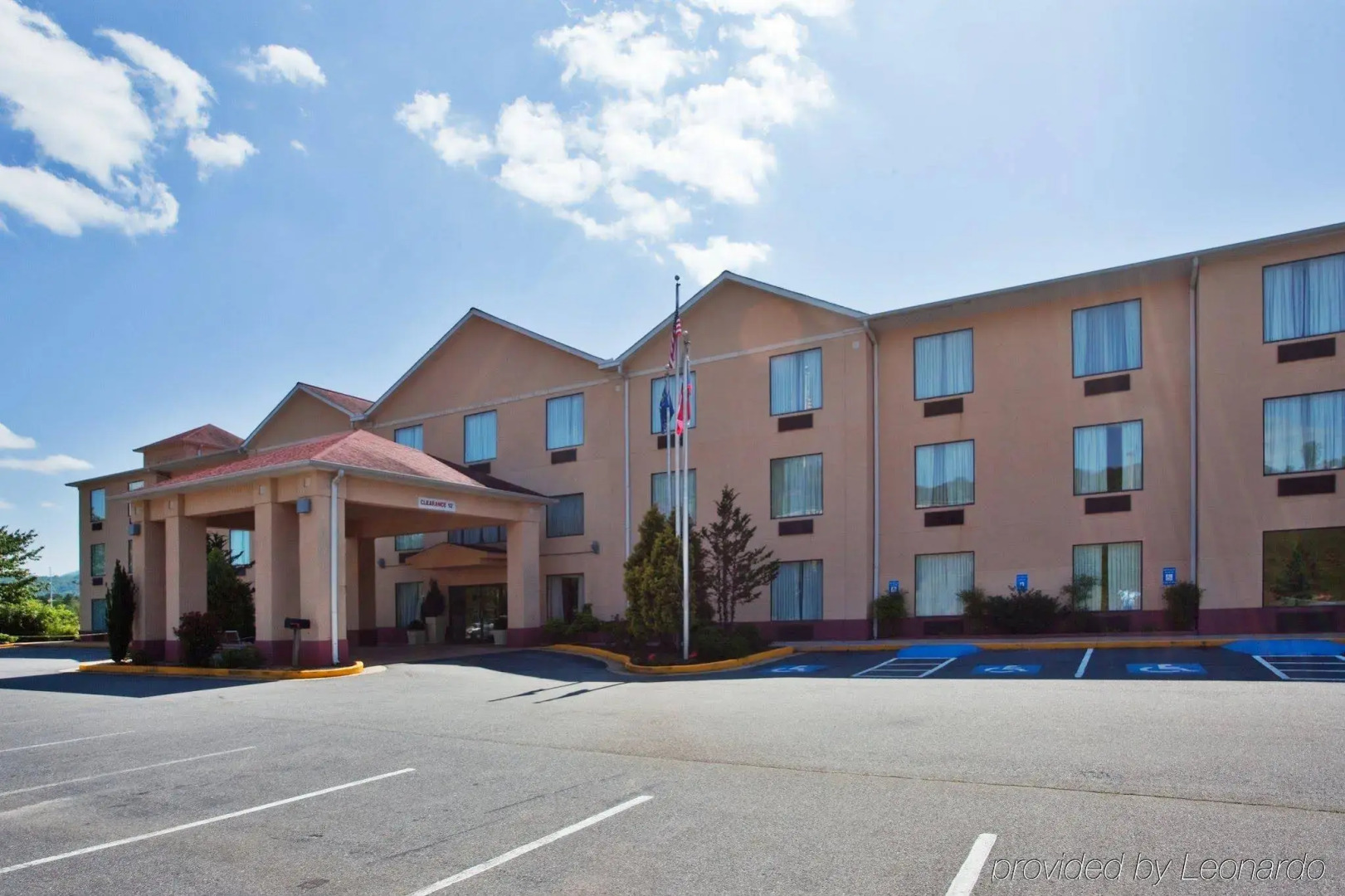 Holiday Inn Express & Suites Hiawassee by IHG