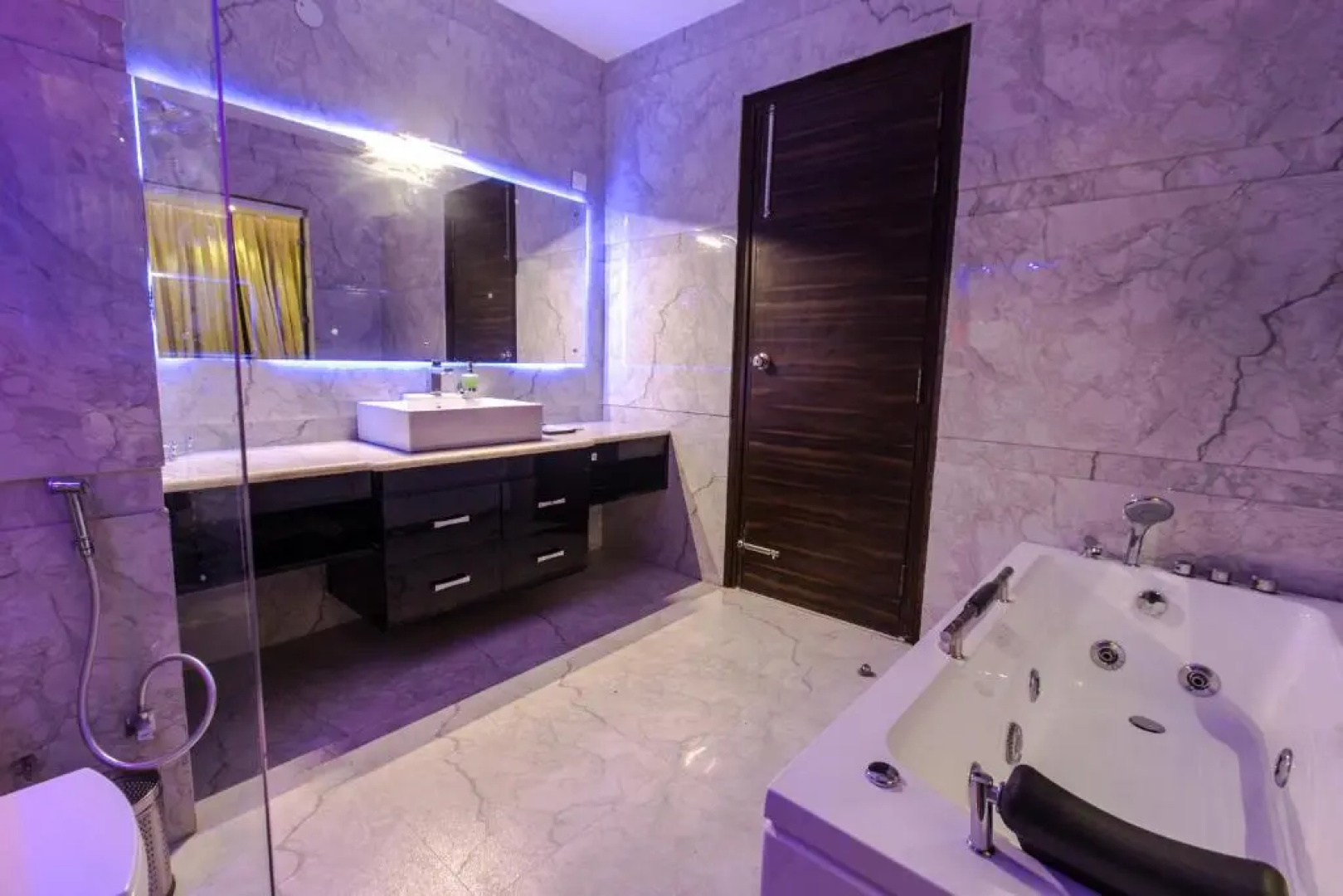 Winsome Resort & Spa