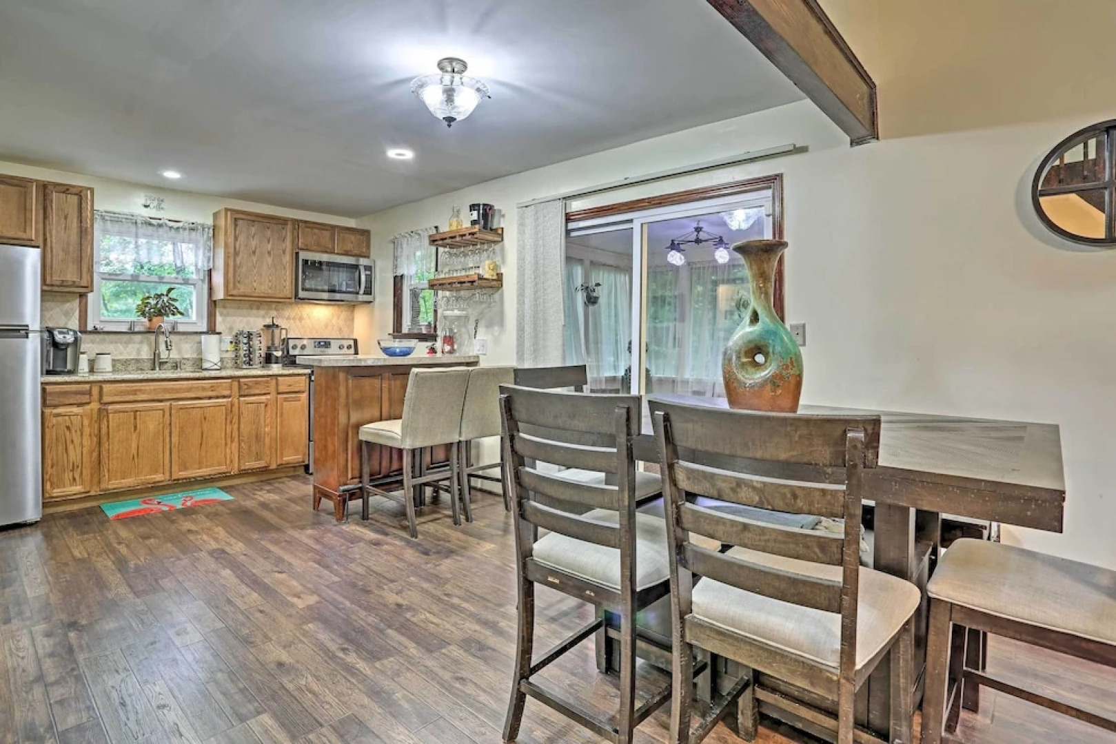 15 Mi to Camelback Ski Resort: Home w/ Deck!